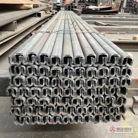 30*40mm T6mm U型钢折弯加工,长度可定制,材质Q235/Q355/T700均可加工。